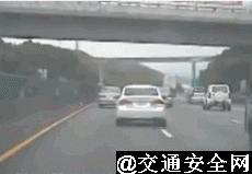 高速公路前轮爆胎_高速前轮爆胎亲身经历_高速车前轮爆胎怎么办