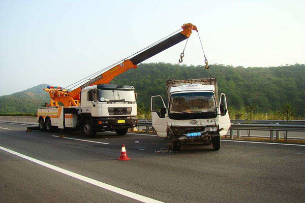 高速没油救援_高速公路没有油了救援_高速没油救援需要多少费用